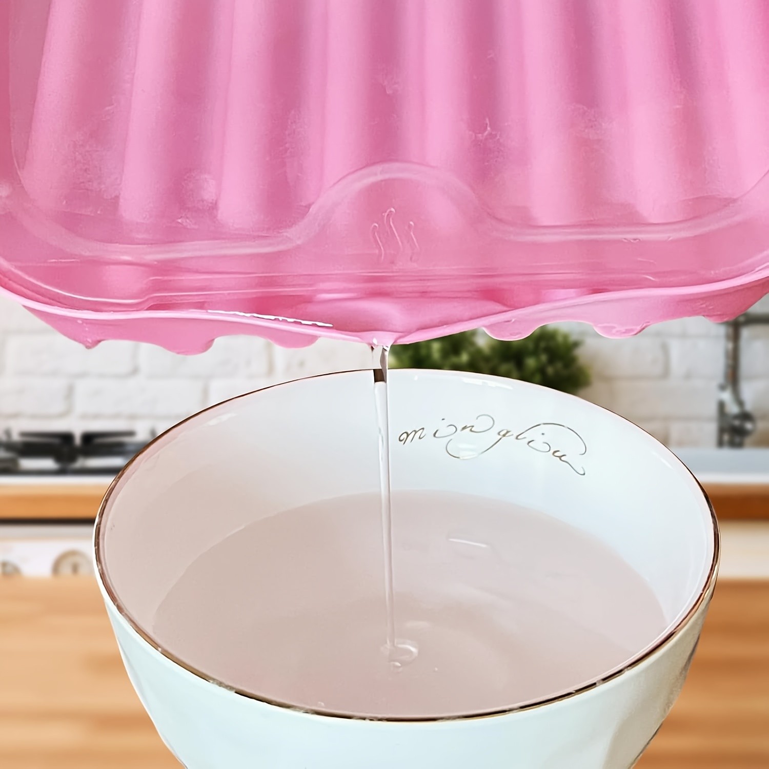 YUHUPHYLLIC Microwave Bacon Cooker Tray with Lid – Non-Slip, Fat-Draining Design for Quick Bacon Prep in NZ Kitchens