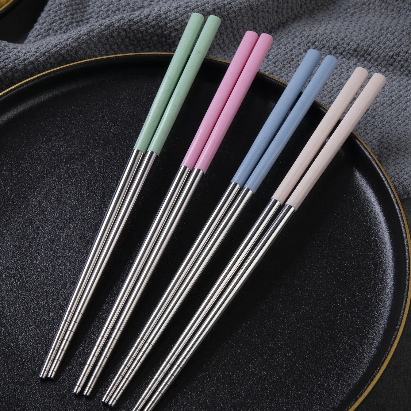 YUHUPHYLLIC 4 Pairs Stainless Steel Chopsticks – Reusable, Non-Slip, Dishwasher Safe Utensils for NZ Dining