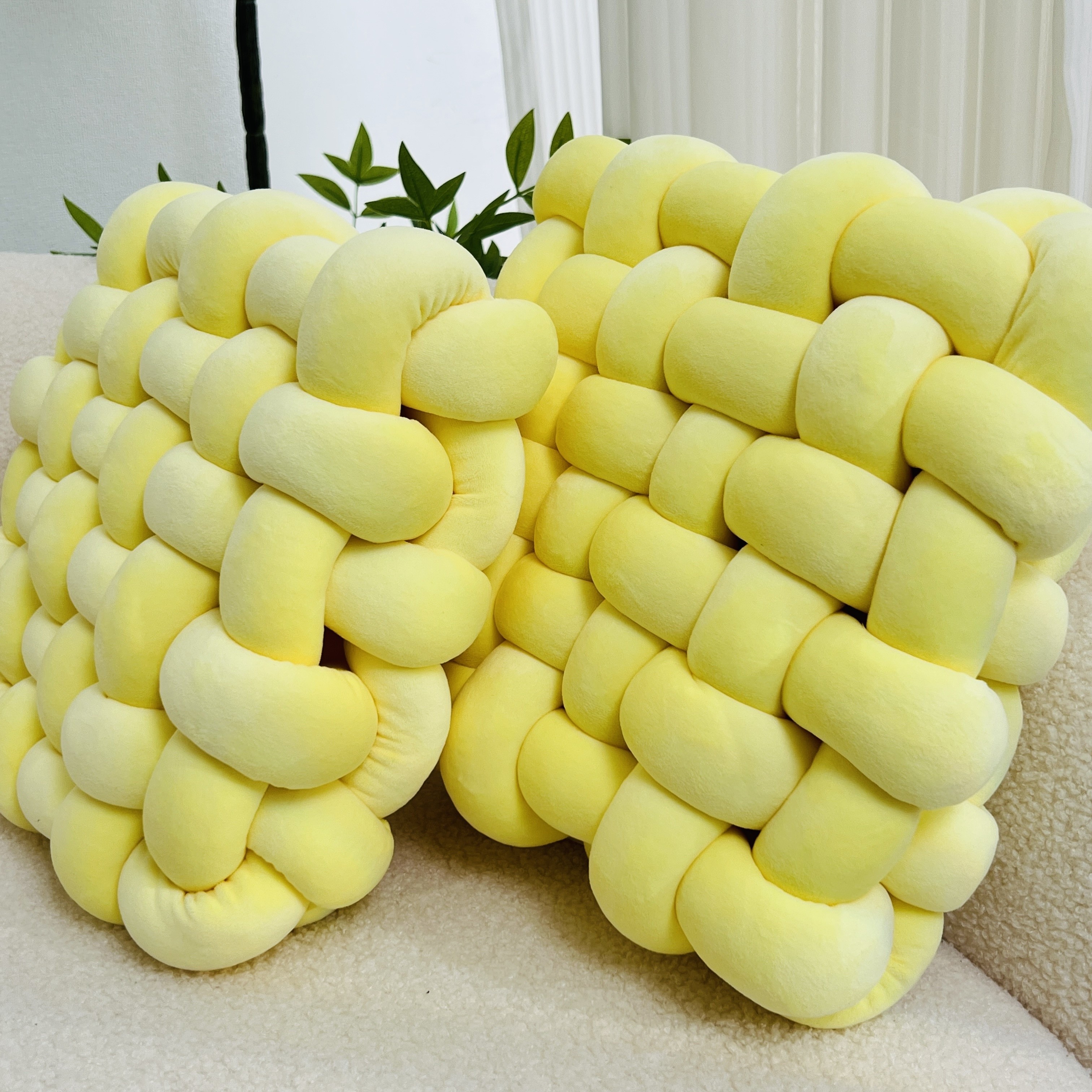 YLBKIKR 2pcs Knot Throw Pillow – Soft and Plush Cushions for Stylish Home and Office Decor