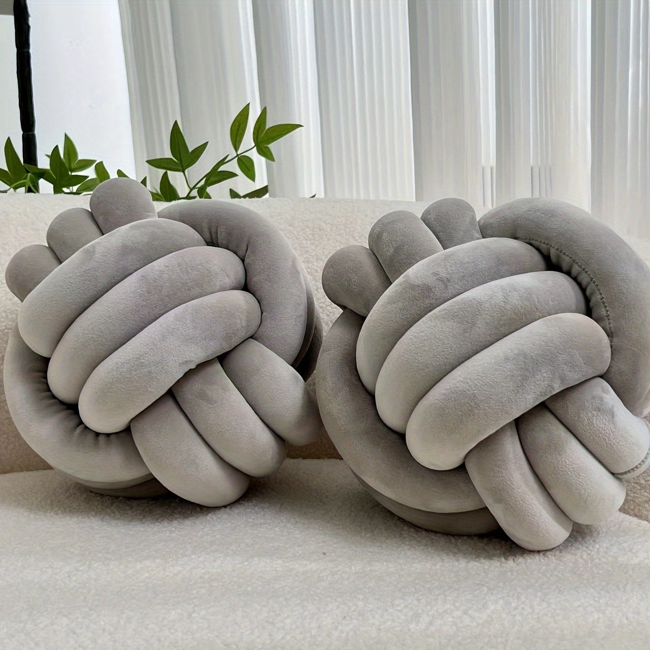 YLBKIKR 2pcs Round Knotted Throw Pillows – Plush Geometric Pattern Cushions for Comfortable and Stylish Home Decor