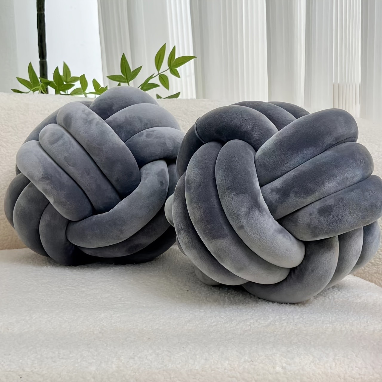 YLBKIKR 2pcs Round Knotted Throw Pillows – Plush Geometric Pattern Cushions for Comfortable and Stylish Home Decor