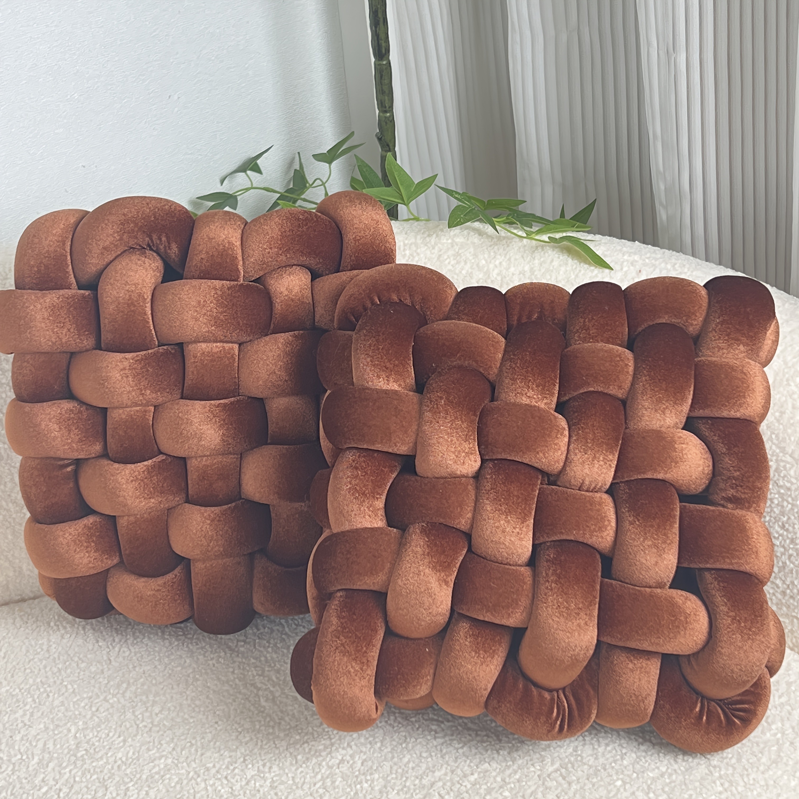 YLBKIKR 2pcs Set of Golden Velvet Hand-Knotted Square Decorative Pillows – Luxurious Cushions for Sofa, Bed, and Office Decor