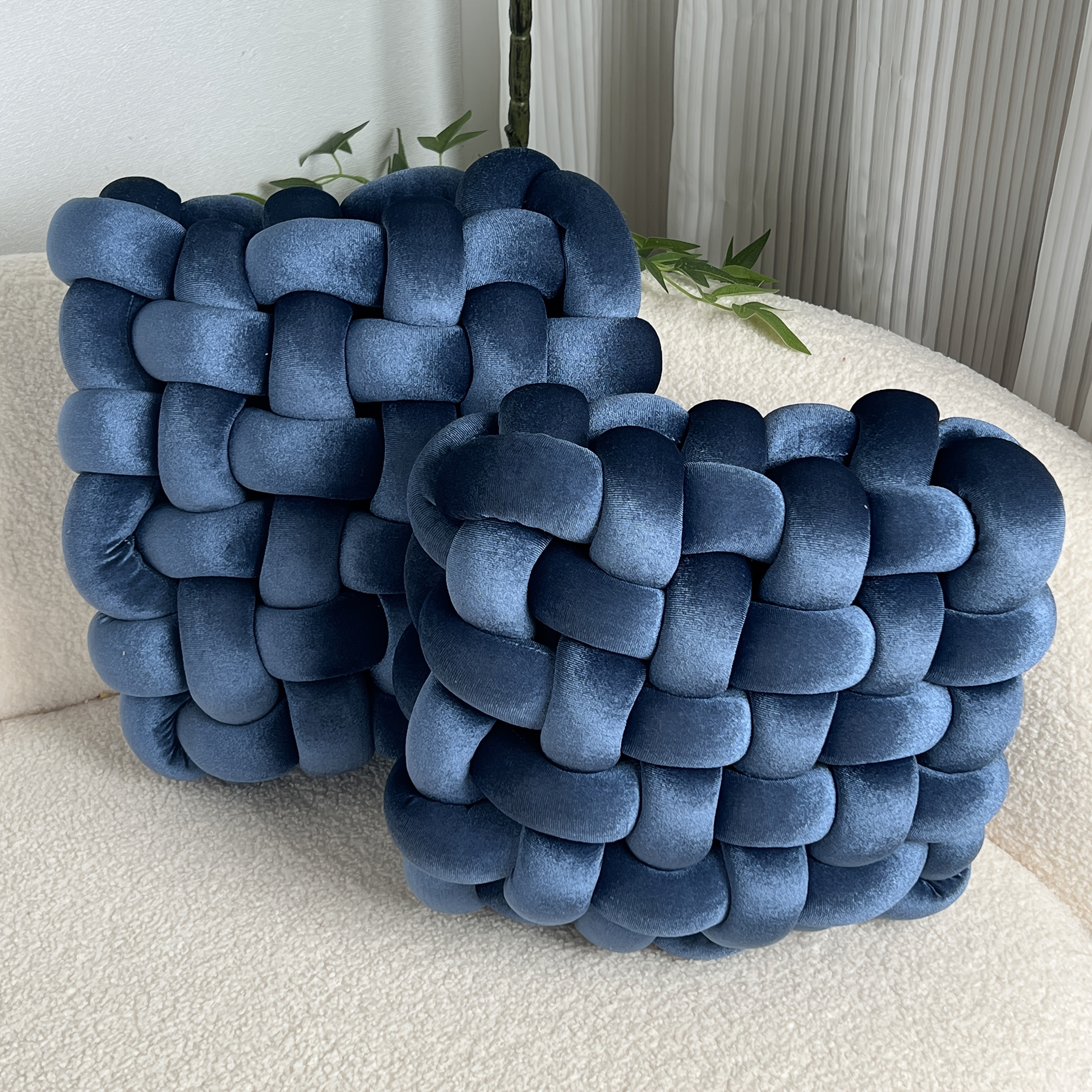 YLBKIKR 2pcs Set of Golden Velvet Hand-Knotted Square Decorative Pillows – Luxurious Cushions for Sofa, Bed, and Office Decor