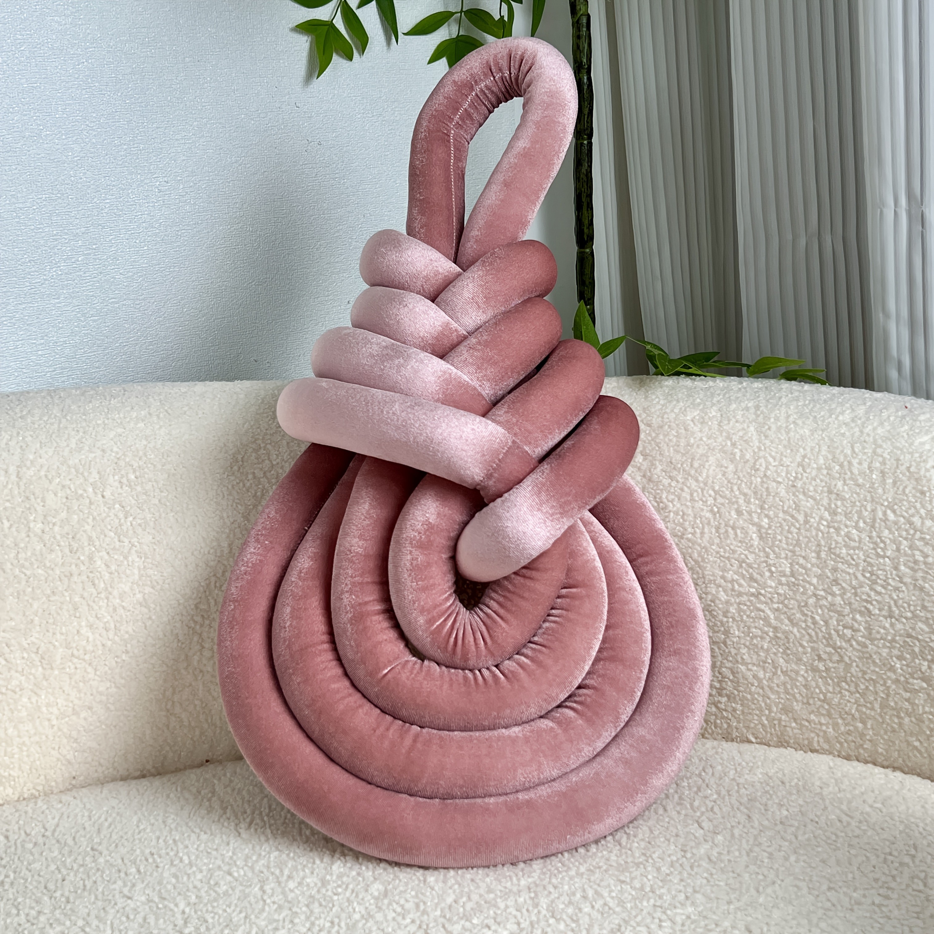 YLBKIKR Handwoven Plush Short-Hair Cushion – Luxury Decorative Accent with Knot/Teardrop/Baroque Design for Sofa, Bed, and Chair