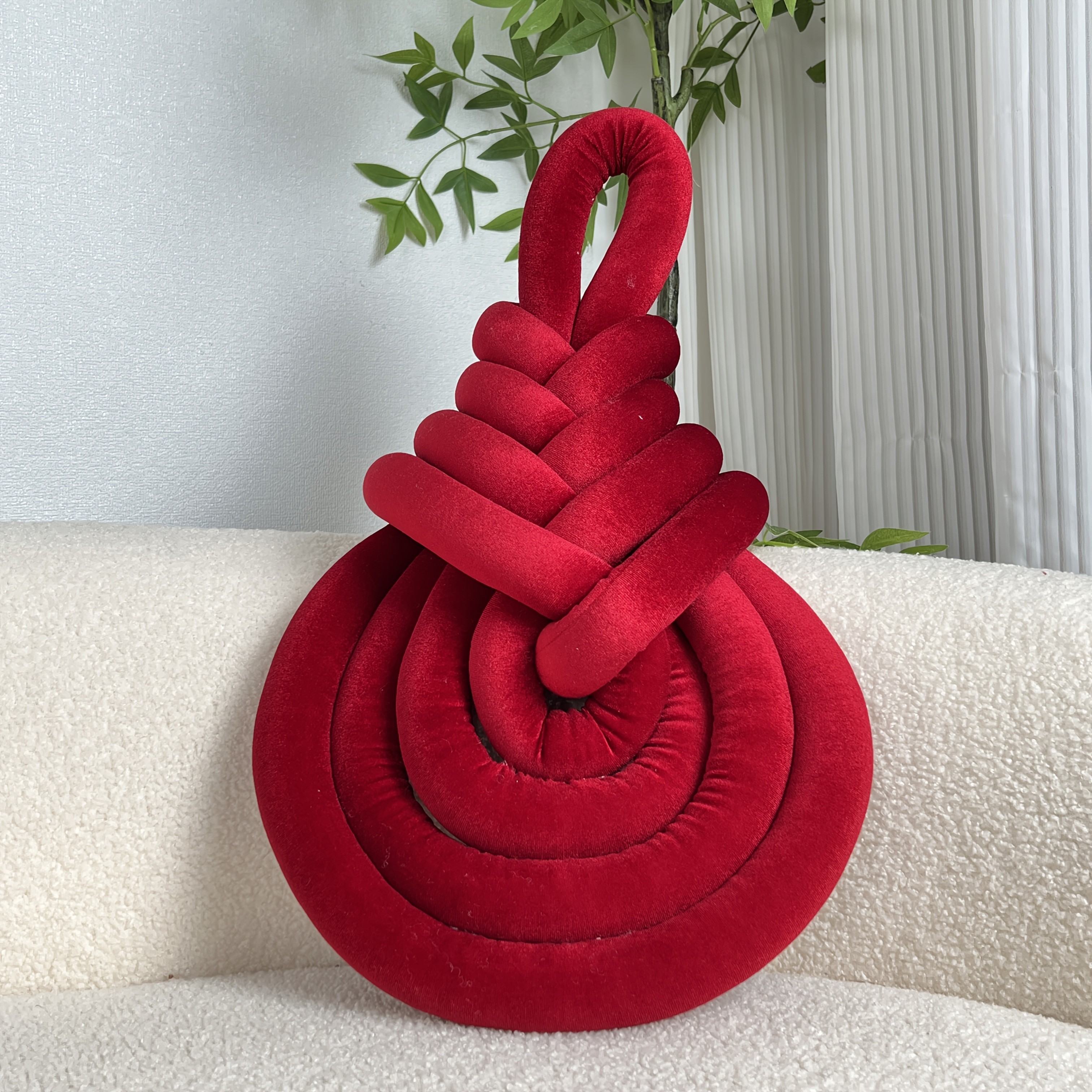 YLBKIKR Handwoven Plush Short-Hair Cushion – Luxury Decorative Accent with Knot/Teardrop/Baroque Design for Sofa, Bed, and Chair