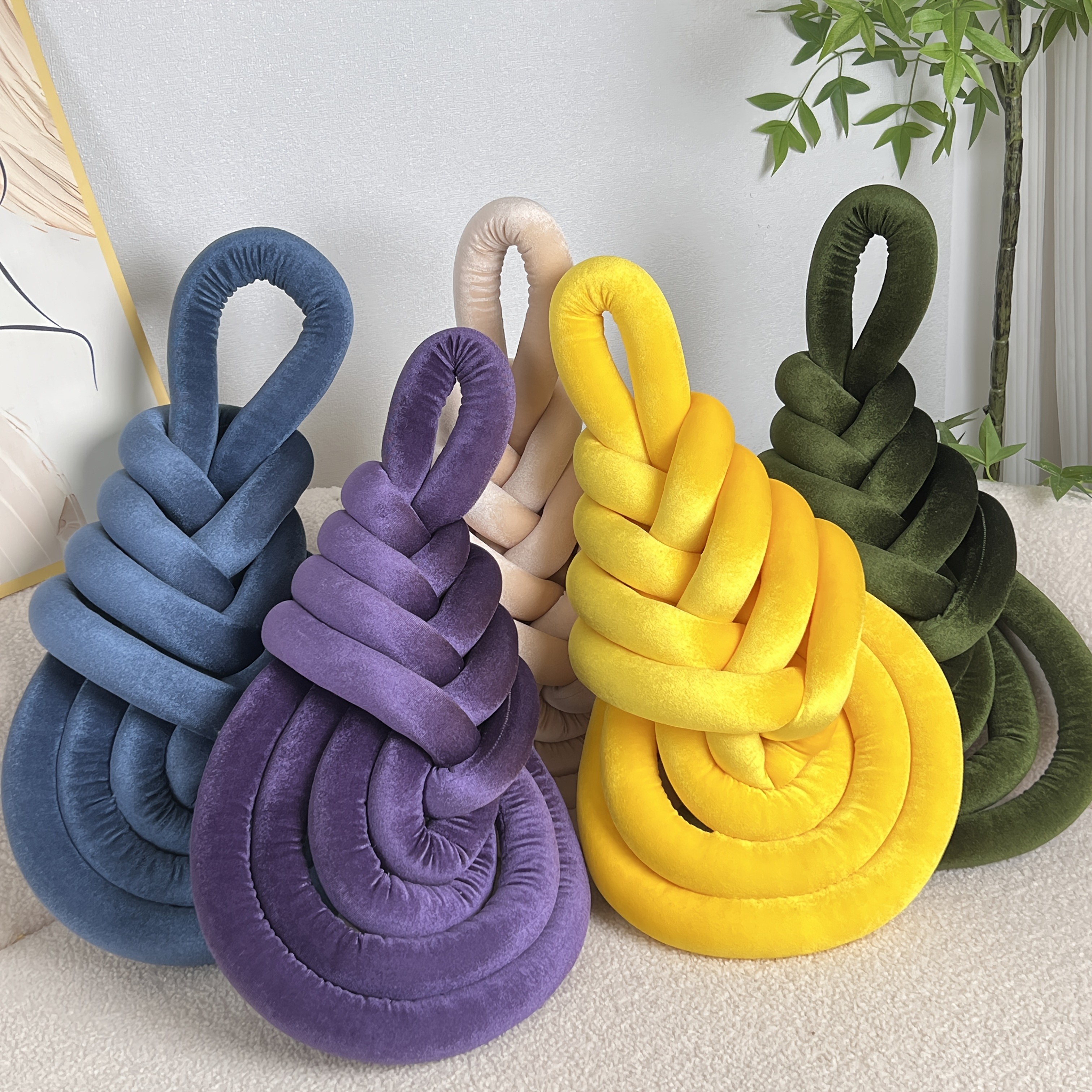 YLBKIKR Handwoven Plush Short-Hair Cushion – Luxury Decorative Accent with Knot/Teardrop/Baroque Design for Sofa, Bed, and Chair