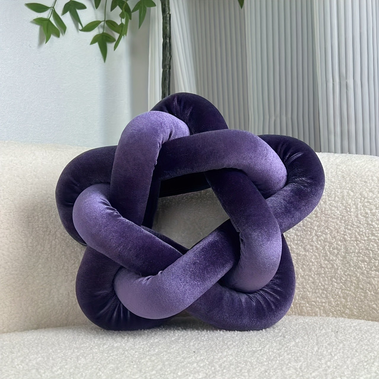YLBKIKR Star-Knot Plush Throw Pillow – Soft and Stylish Geometric Design for Sofa, Bed, and Living Room Comfort