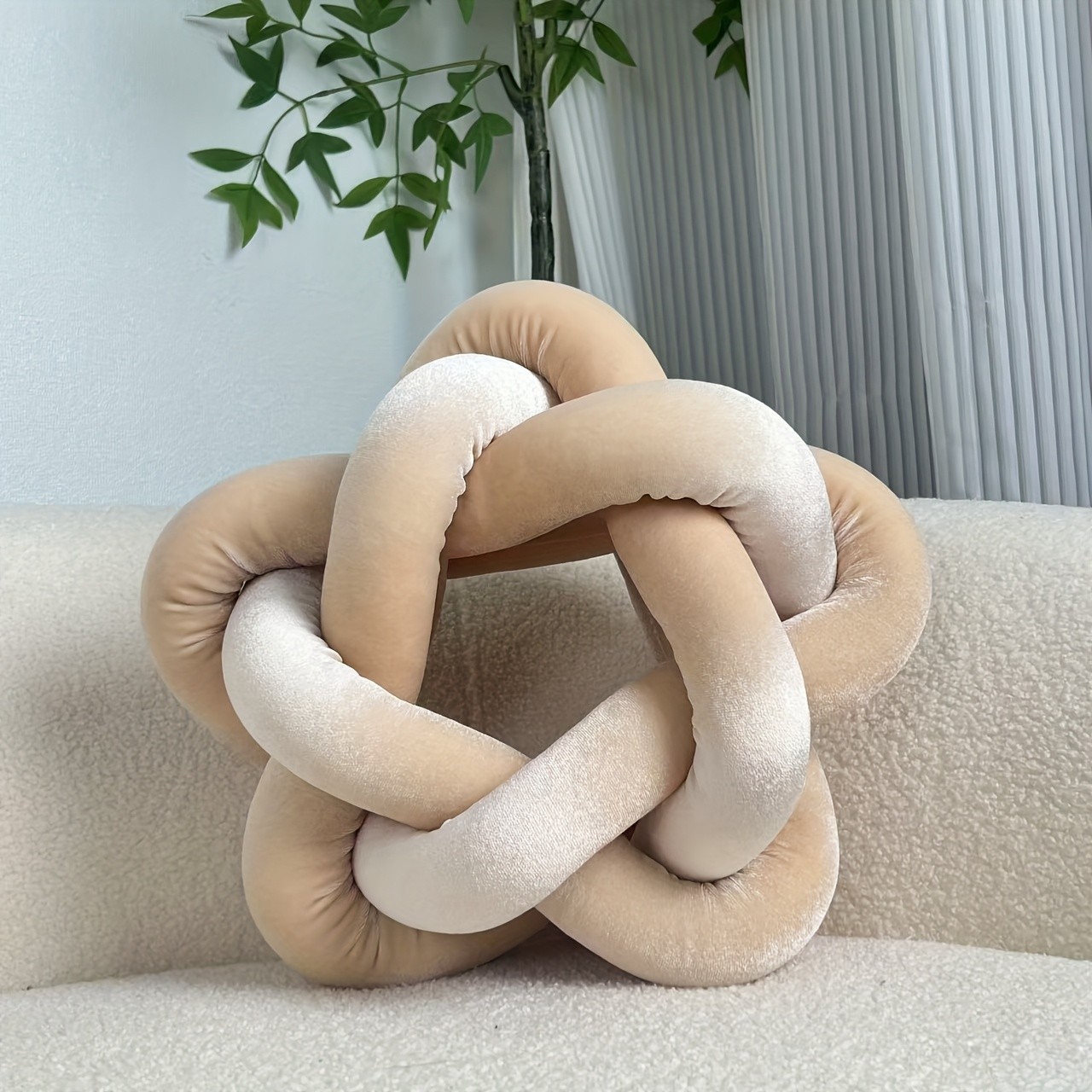 YLBKIKR Star-Knot Plush Throw Pillow – Soft and Stylish Geometric Design for Sofa, Bed, and Living Room Comfort