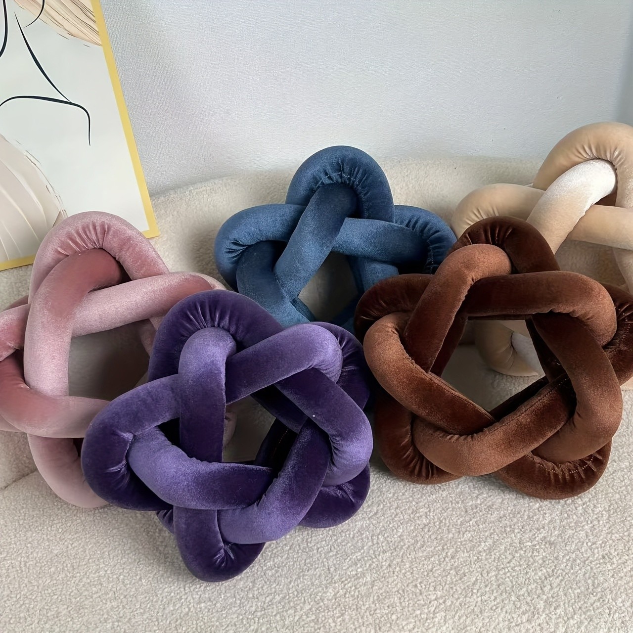 YLBKIKR Star-Knot Plush Throw Pillow – Soft and Stylish Geometric Design for Sofa, Bed, and Living Room Comfort