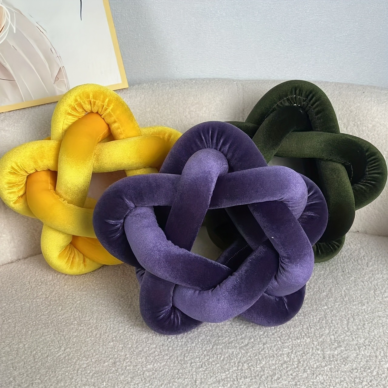 YLBKIKR Star-Knot Plush Throw Pillow – Soft and Stylish Geometric Design for Sofa, Bed, and Living Room Comfort