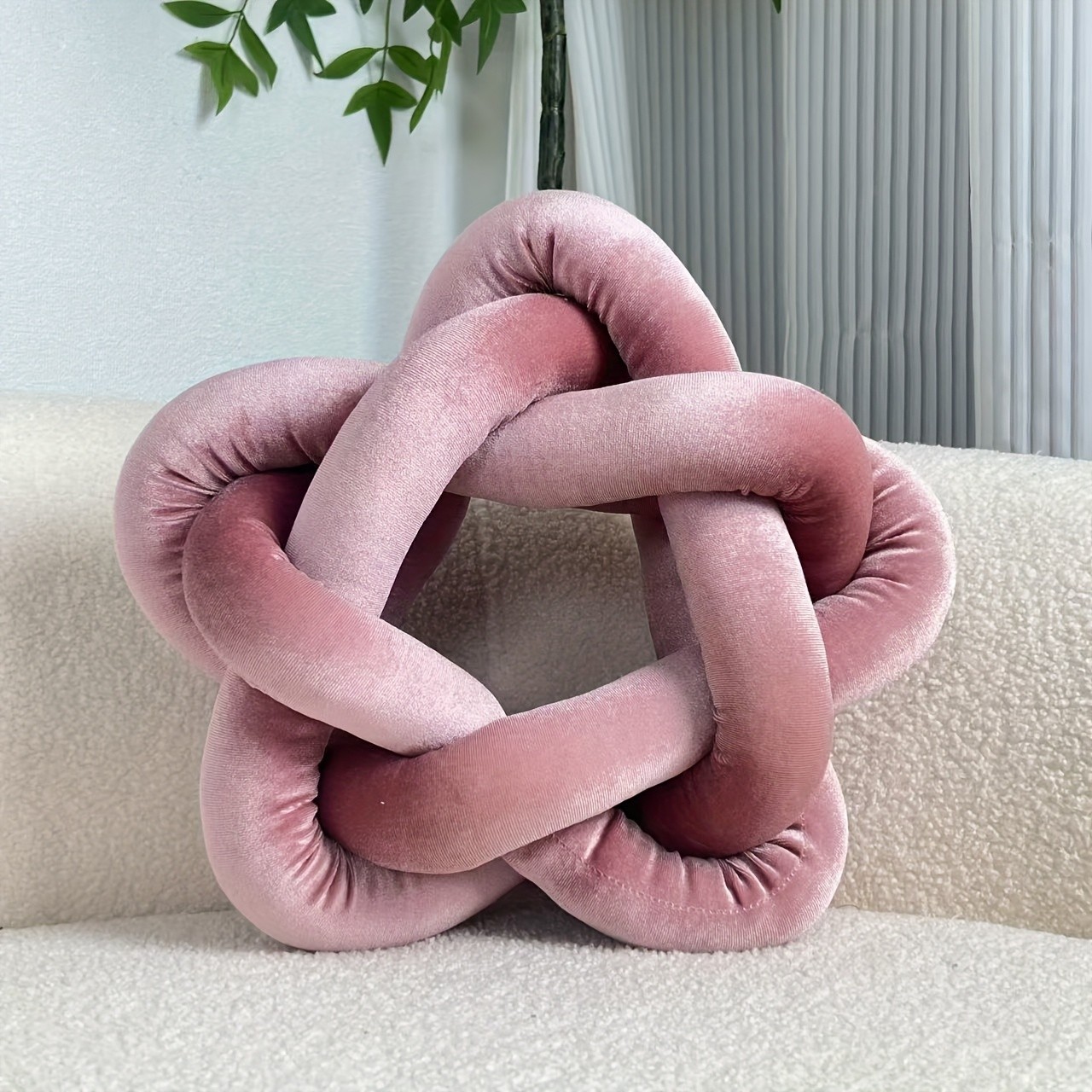 YLBKIKR Star-Knot Plush Throw Pillow – Soft and Stylish Geometric Design for Sofa, Bed, and Living Room Comfort