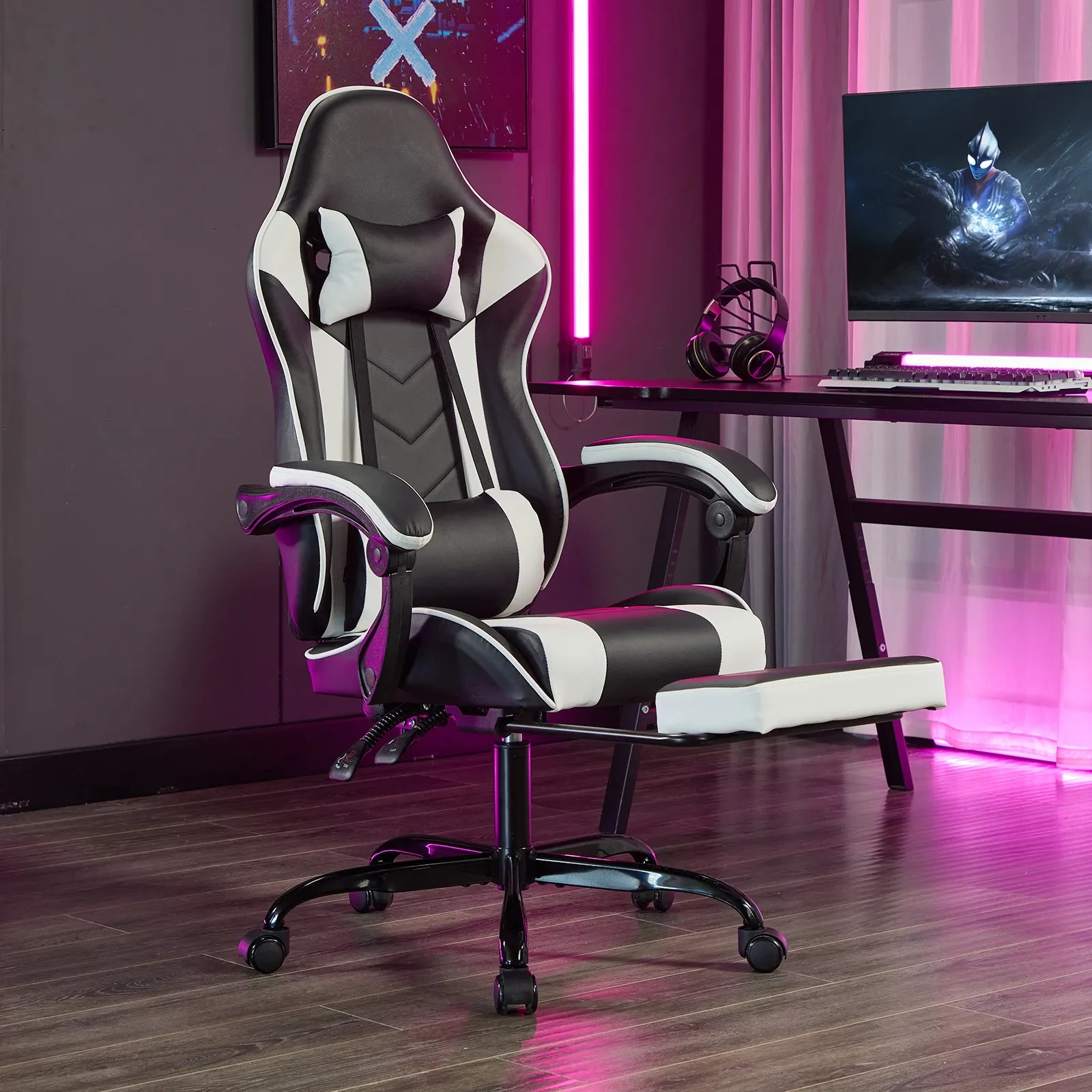 Gaming Chair With Footrest, Ergonomic Computer Chair With Headrest And Lumbar Support, Breathable Material Height Adjustable Video Game Chairs For Adults, Black White