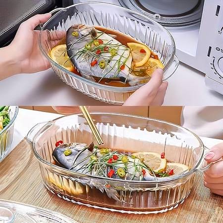Clear Glass Oval Casserole with Lid and Handles – The Perfect Kitchen Companion for Easy Cooking