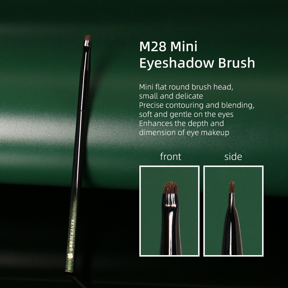 M28 Mini Eyeshadow Brush
