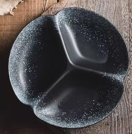 Disposable Plates with Compartments