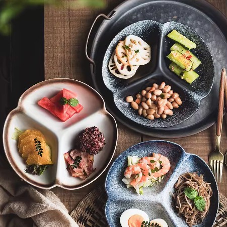 Disposable Plates with Compartments