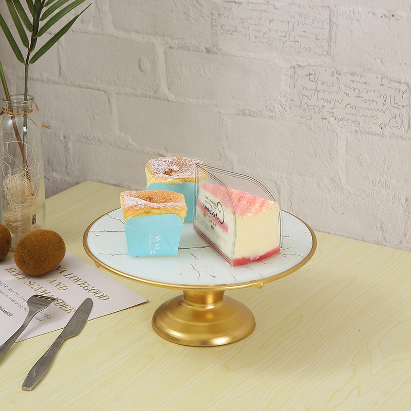 Cake Plinth