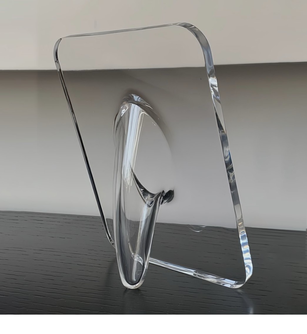 Modern Acrylic Clear Vases