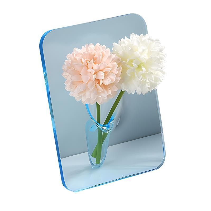 Modern Acrylic Clear Vases