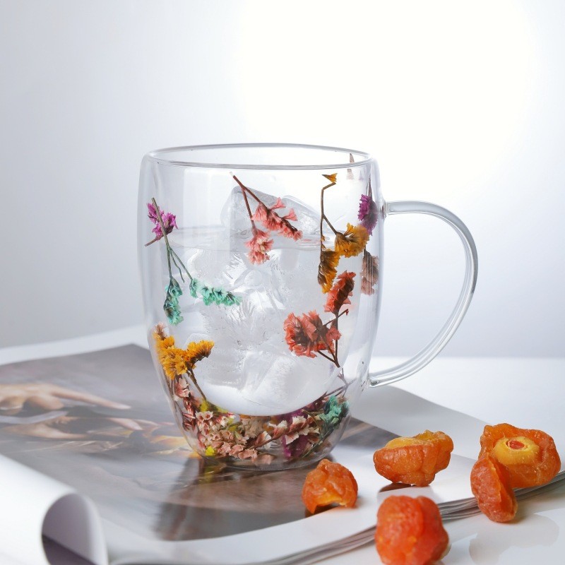 Double Wall Glass Coffee Cup with Dry Flower