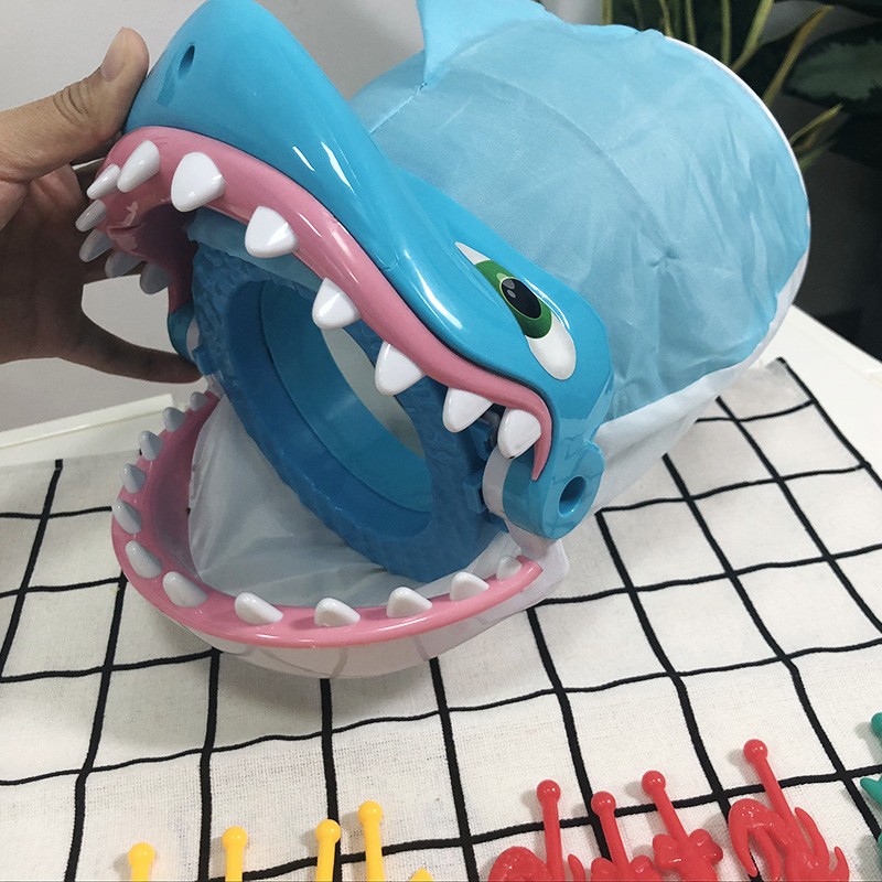 🦈Shark Bite Game🦈