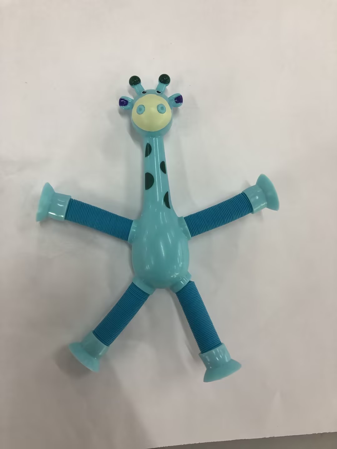 ✨Telescopic Suction Cup Giraffe Toy🦒