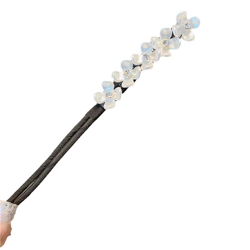 Elegant Hair Bun Maker