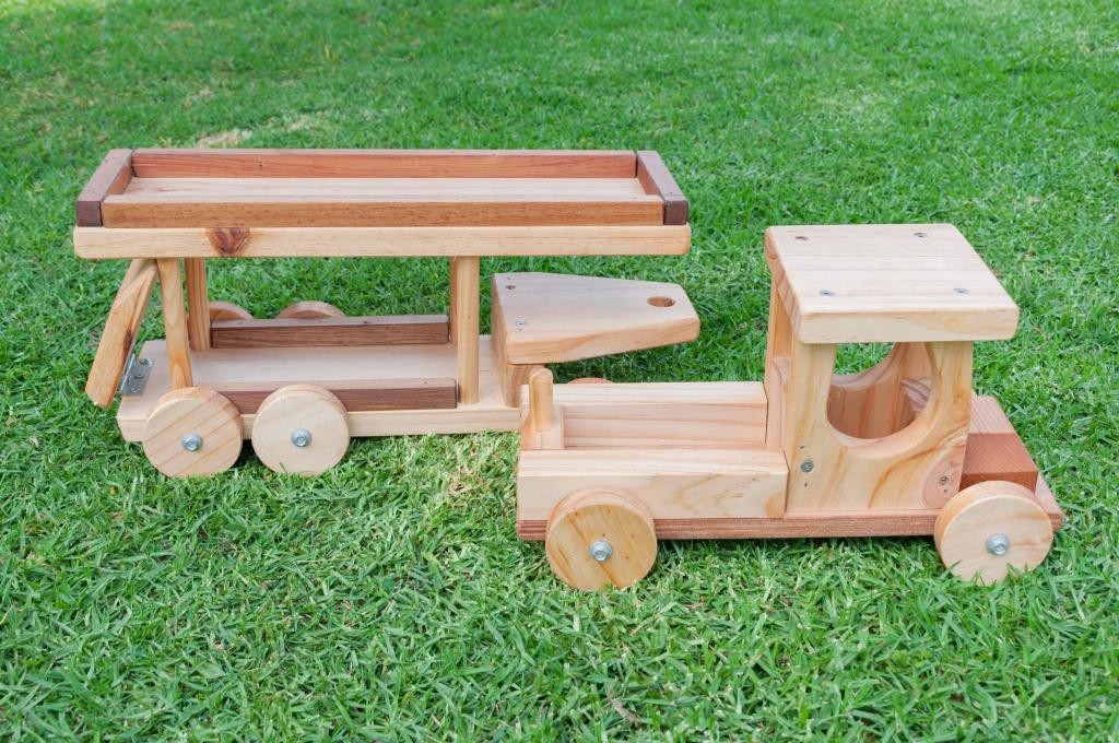 πΏπ³πΏπNZ Handmade| Car transporter with three cars πππ New from GiftTree NZ!