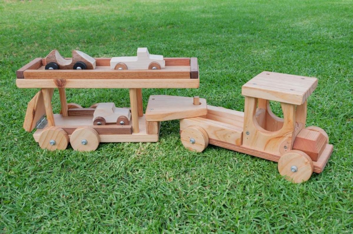 πΏπ³πΏπNZ Handmade| Car transporter with three cars πππ New from GiftTree NZ!