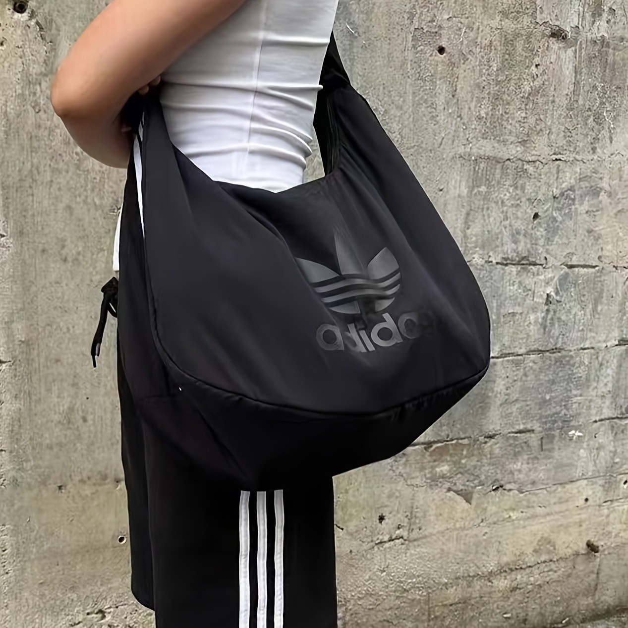Adidas Originals Clover Outdoor Leisure Cloud Bag