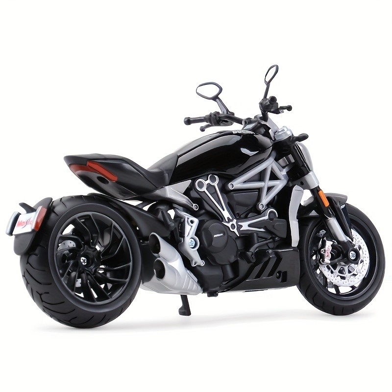 Maisto 1:12 Scale Ducati X Diavel S Die-Cast Collectible Motorcycle Model