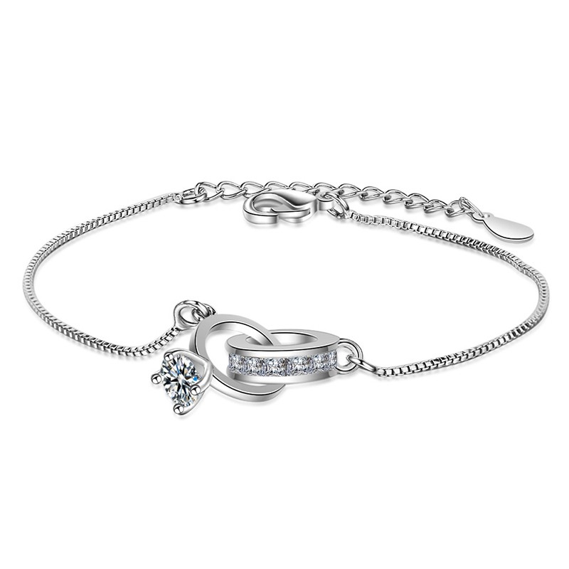 Interlocking Ring Charm Bracelet