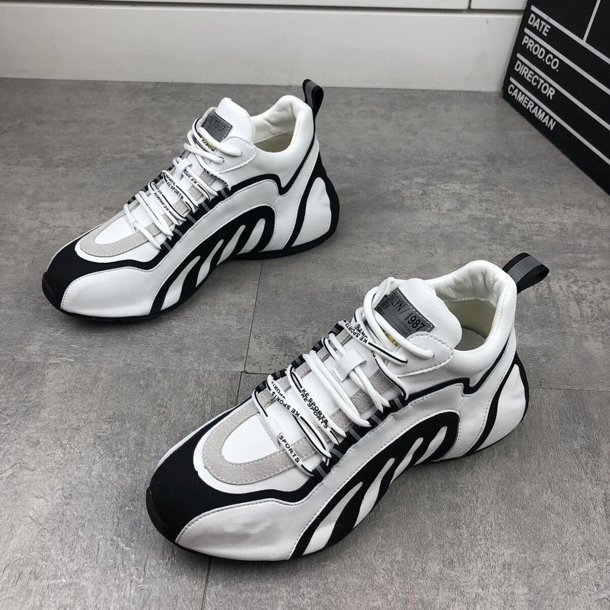 Men’s Soft Sole Breathable Running Shoes