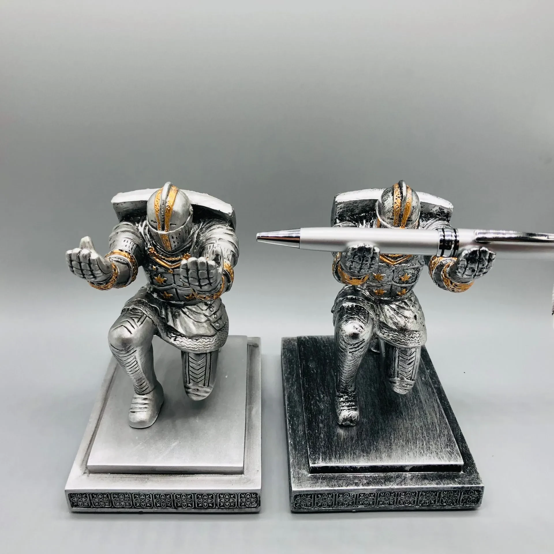 Knight Pen Holder