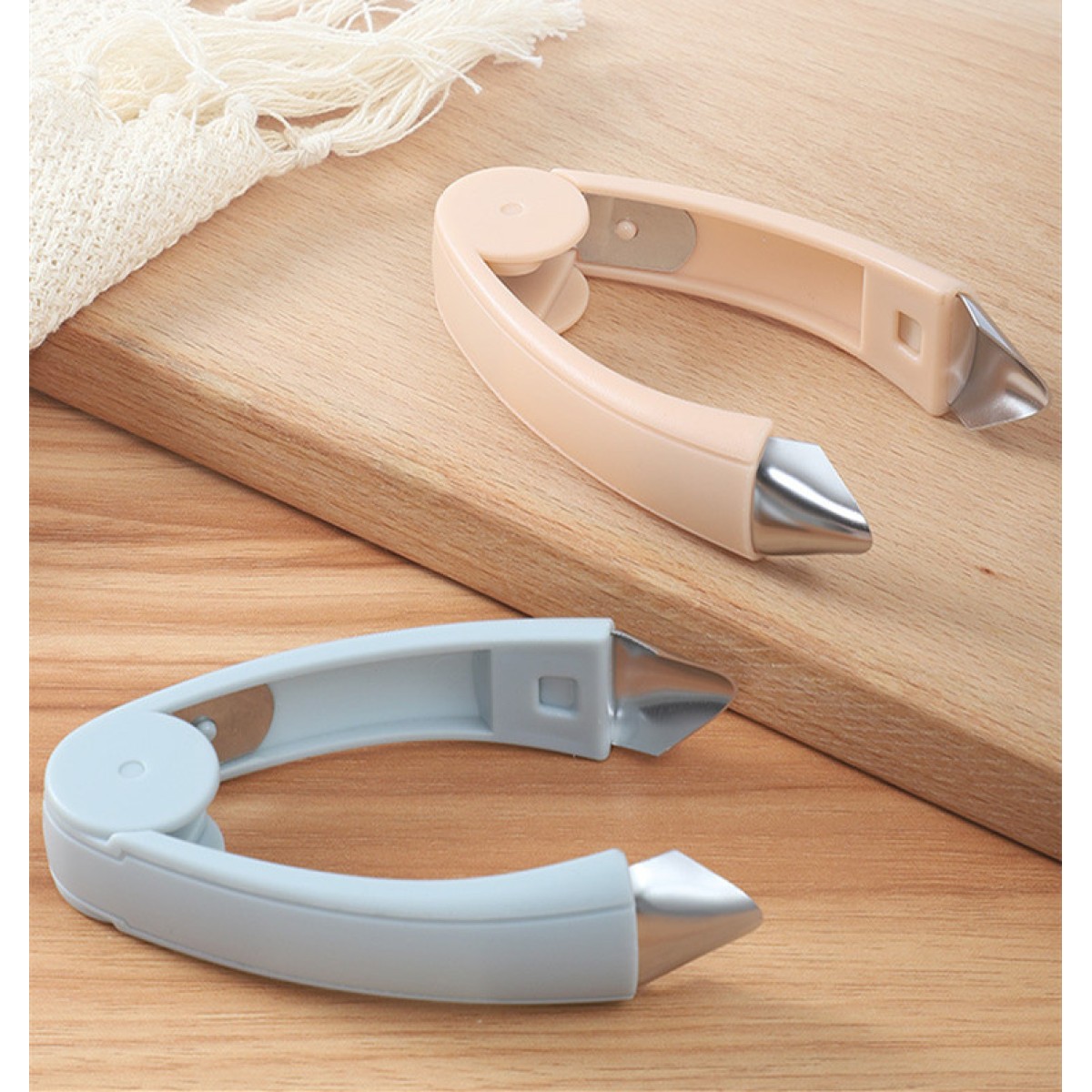 Pineapple Knife Eye Clip