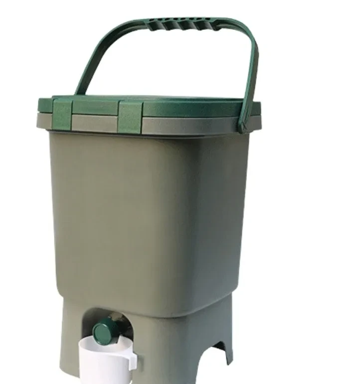 Small Kitchen Compost Bin