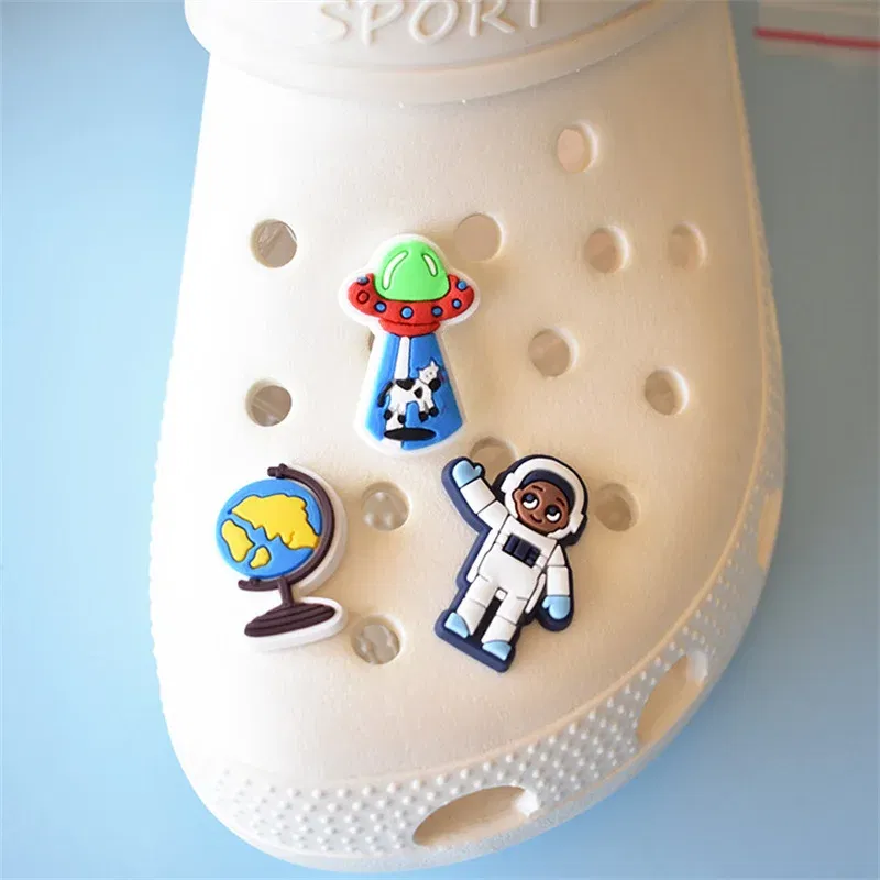 Carton shoe Charms Accessories PVC alien astronaut Shoe Decoration For pins clog accessories Girls Kids Party X-mas Gifts