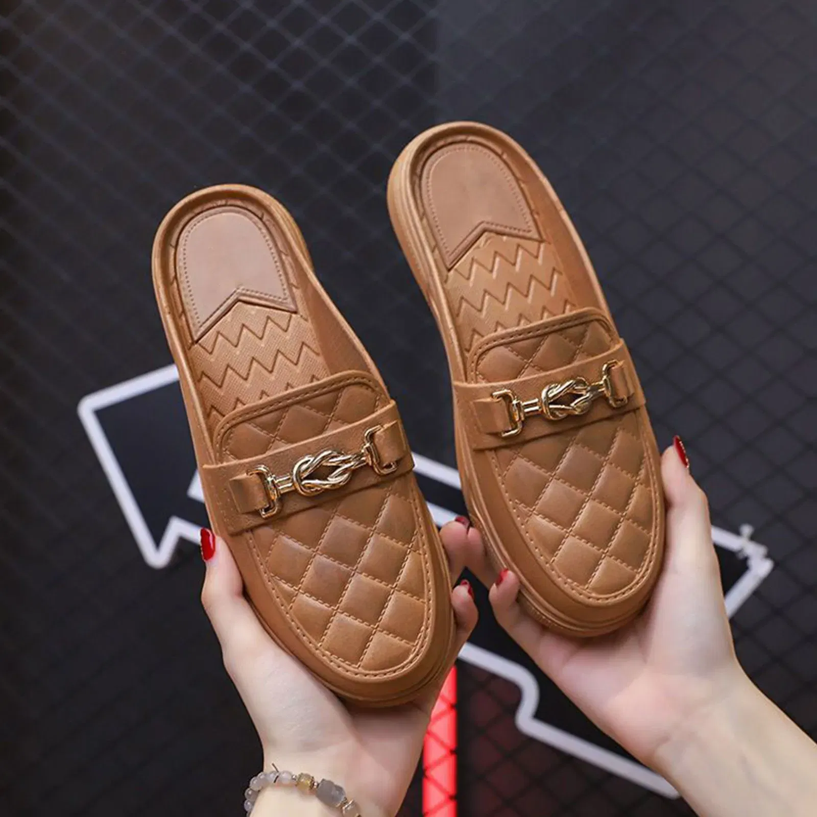 Color: Khaki, Shoe Size: 38 - Summer New Style Women's Soft Bottom Anti-slip Versatile Outer Wear Beach Flat Bottom Lazy Person One Step Casual Half Slippers