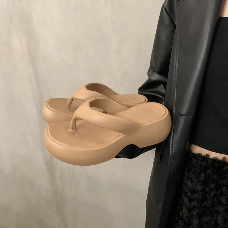 Color: Khaki, Shoe Size: 39-40 - Casual Round Square Toe Women Flip-flops Innovative Desgin Soft-soled Outdoor Slippers Non-slip Lightweight Women's Sandals