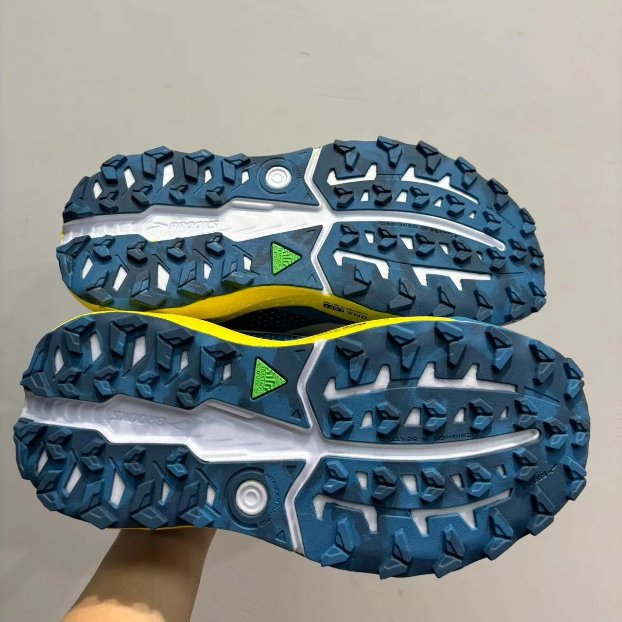 Color: black, Shoe Size: 42 - Brooks Men?™s Casual Sneakers Caldera 8 Ultra Trail Running Shoes Breathable Cushioned Long-term Training Sports Jogging Shoes