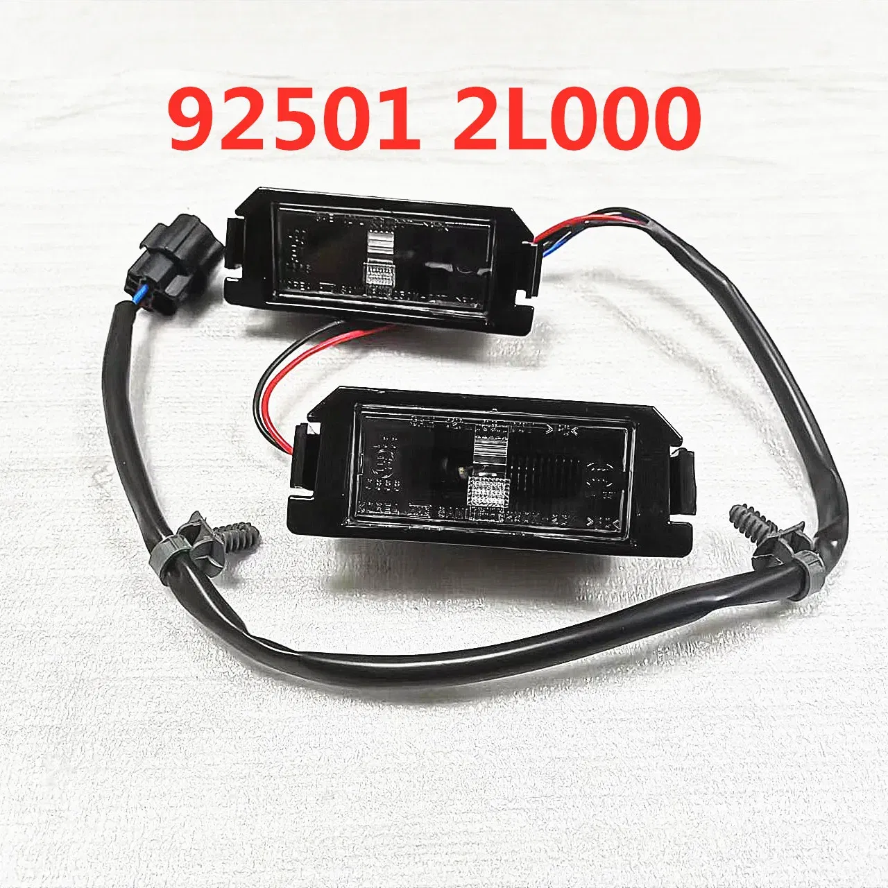 For Hyundai Elantra i30 07-12   925012L000 Rear license plate light assembly rear license plate light 92501-2L000