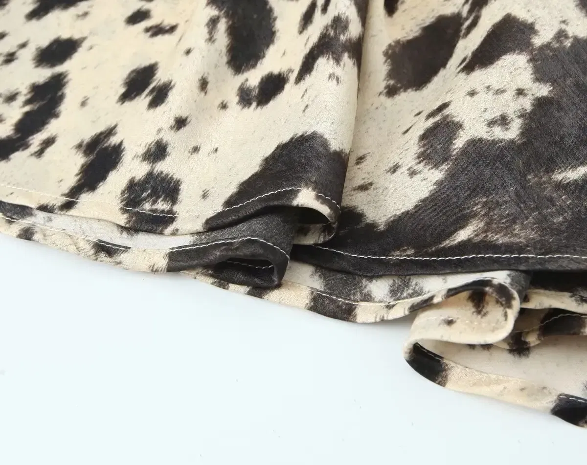 Color: Beige, Size: L - Spring and Autumn New Women's Versatile Animal Pattern Printed Silk Satin Texture Midi Half length Skirt