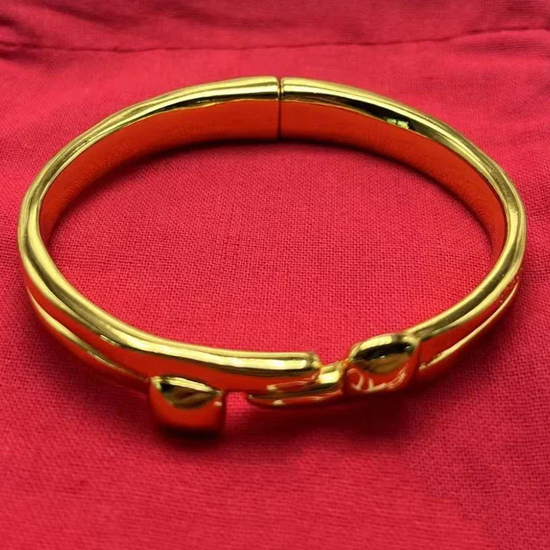 Metal Color: cobalt violet - gift of New Hot Spanish jewelry lightweight luxury jewelry bracelet ladies party exquisite accessories high-quality gifts