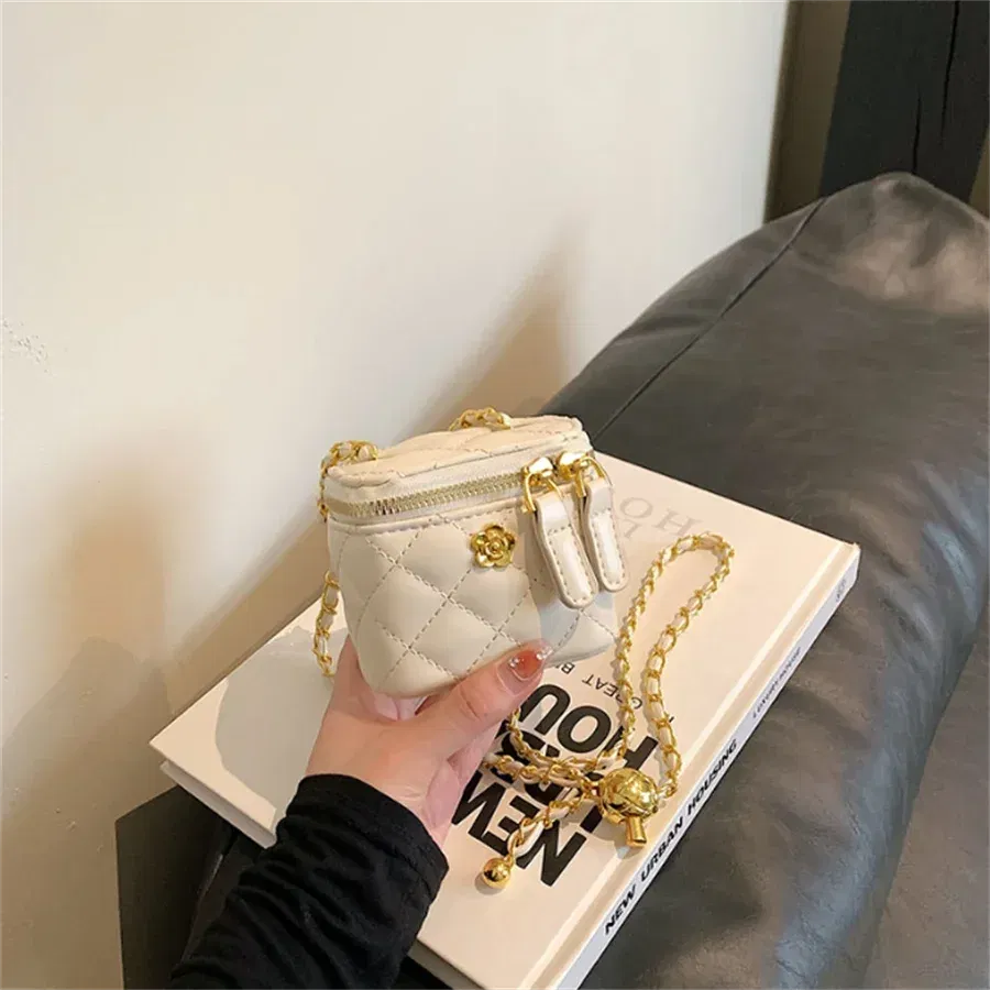 Color: Beige - New Fashion  Children's Bag Girl Baby Lingge Chain Bag Girl Crossbody Bag Handbag Bags For Girls  Free Shipping  Kids Bag