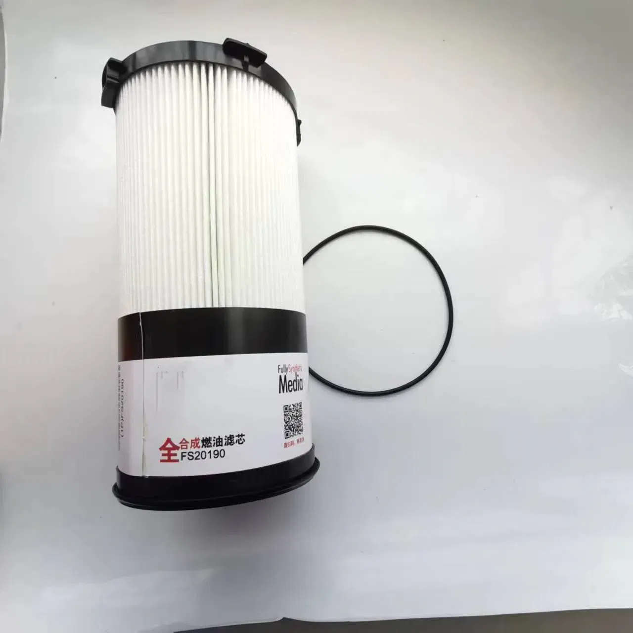 FS20190 Adapts FH21397 Howo T7H New Shandeka WG9925550966/1 Diesel Filter C7H