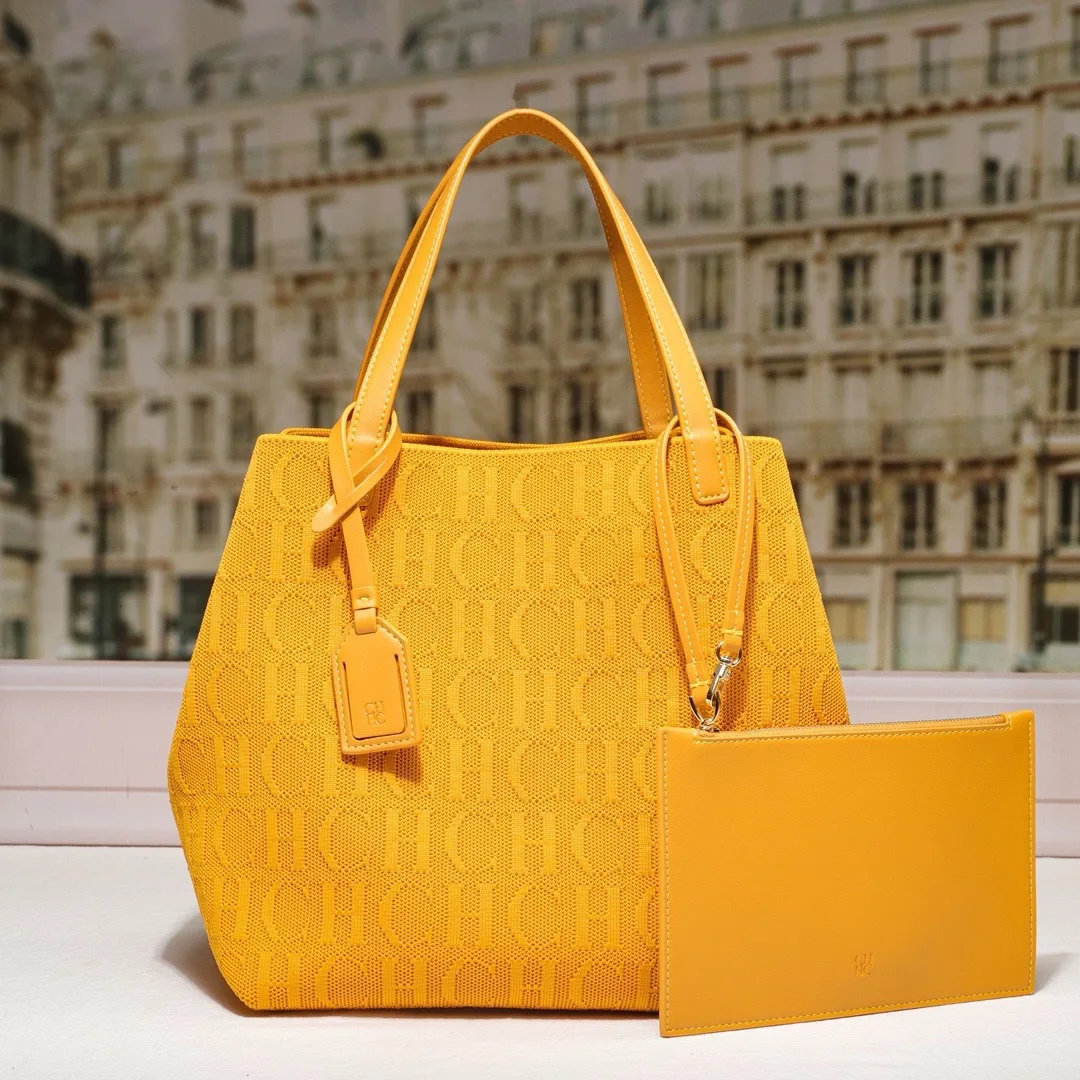 Color: Gold - CHHC 2025 Elegant Ladies Leather Crossbody Bag For Everyday Use By Famous Designer Luxury Brand Classic