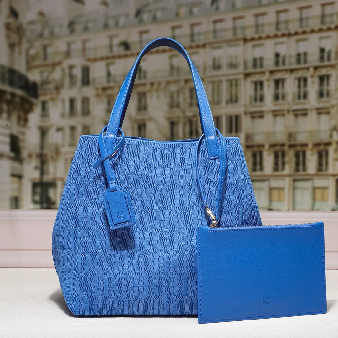 Color: Gold - CHHC 2025 Elegant Ladies Leather Crossbody Bag For Everyday Use By Famous Designer Luxury Brand Classic