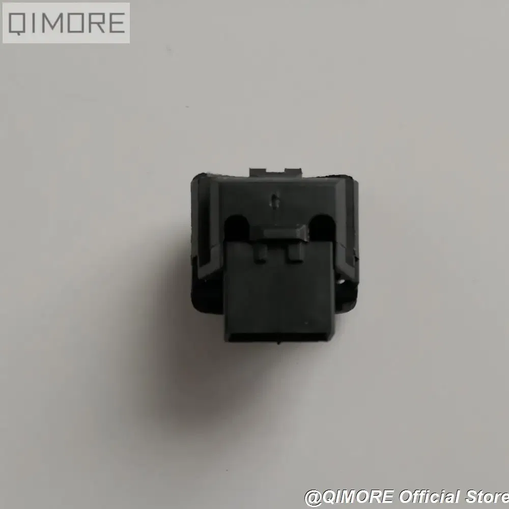 Small size 3-pin Headlight / Head Light Switch Button for Scooter Moped Go-Kart B08 B09 Sunny DIO50 ZX50 GY6 50 80 139QMB 147QMD