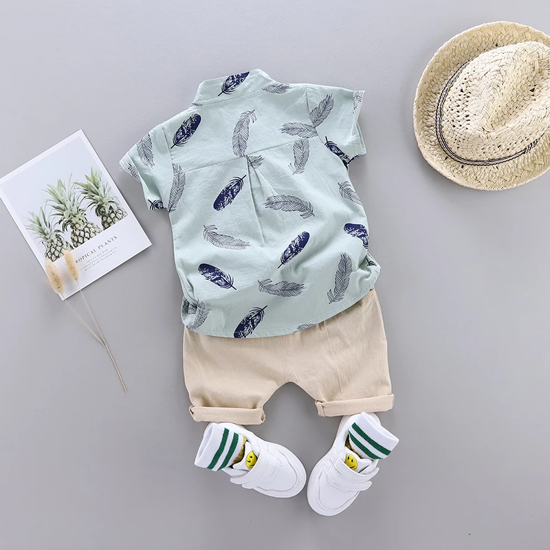 Color: green, Kid Size: 6M - 0-3 Year Old Baby Summer Feather Print Shirt Short Sleeve Suit