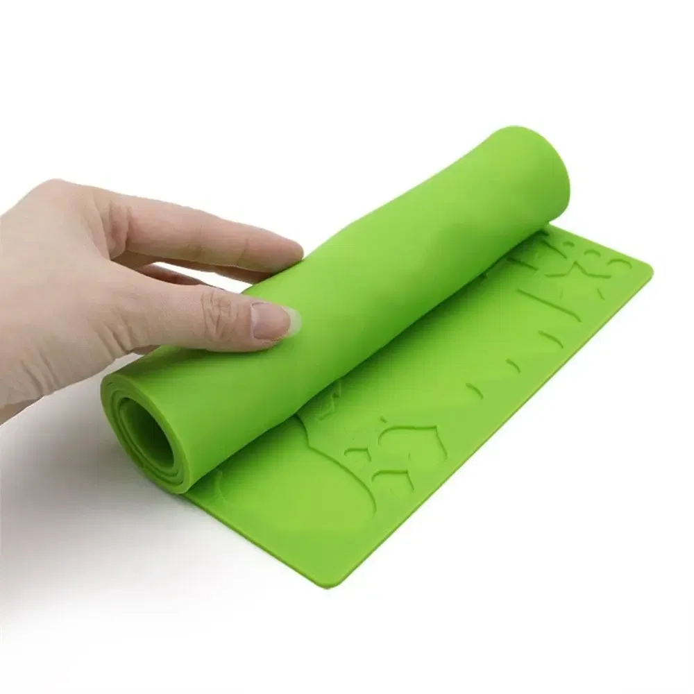 color: Blue - Silicone Design Rubber Pad for 3D Printing Pen with 2 Finger Protectors Template Drawing Tools for Kids Adults Drawing DIY Tools